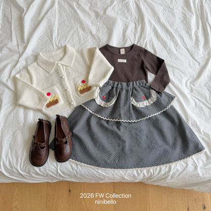 32.Momo Apron Skirt