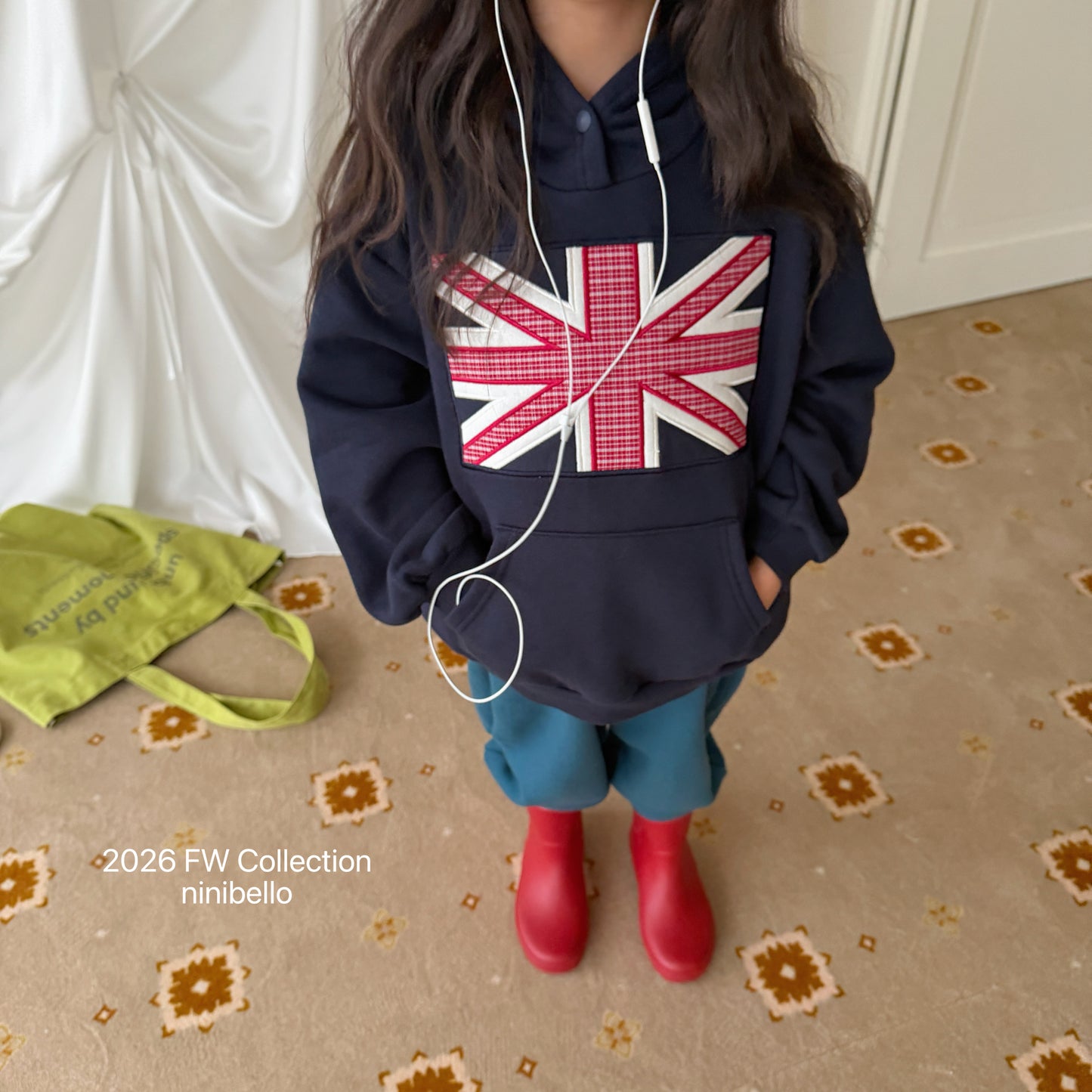 21.London Patch Hoodie