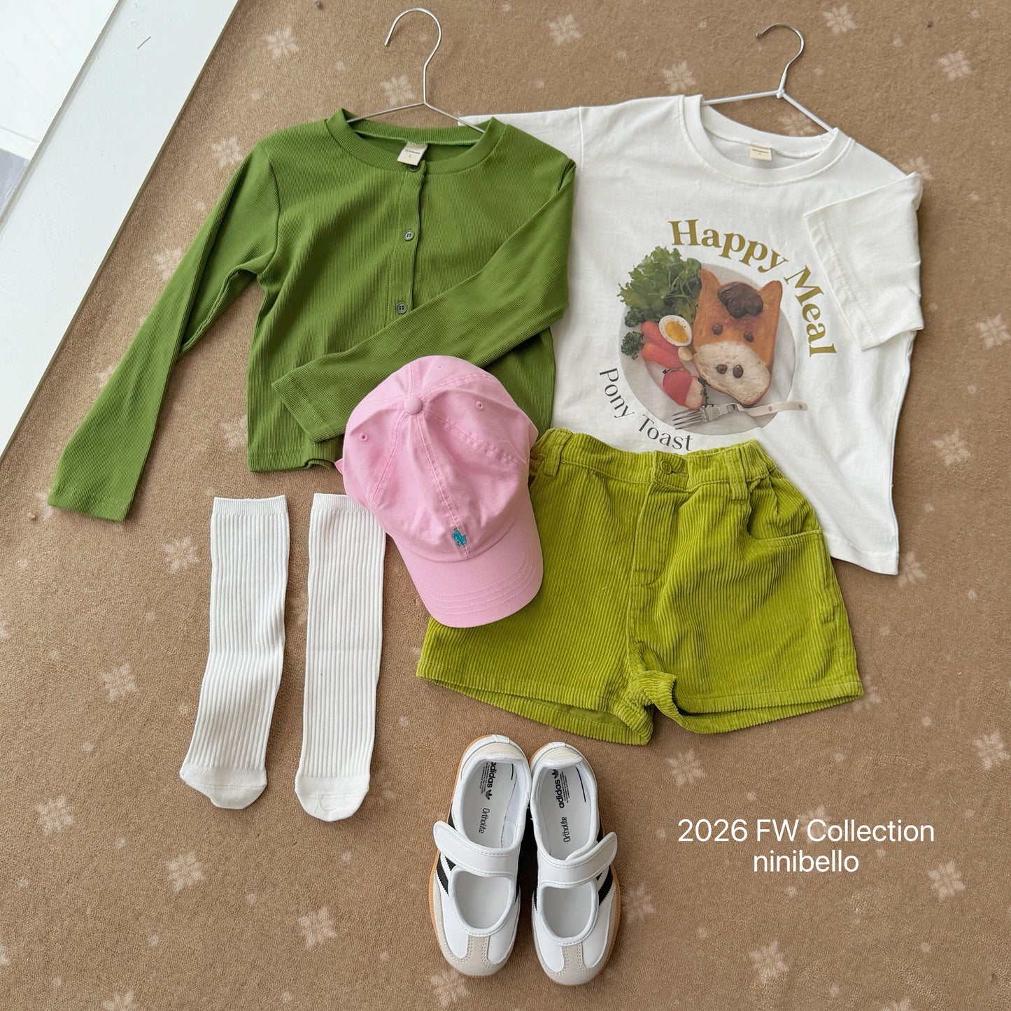 27.Peekaboo Corduroy Pants