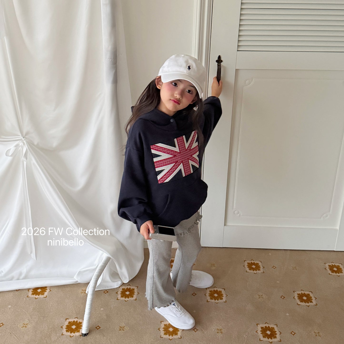 21.London Patch Hoodie