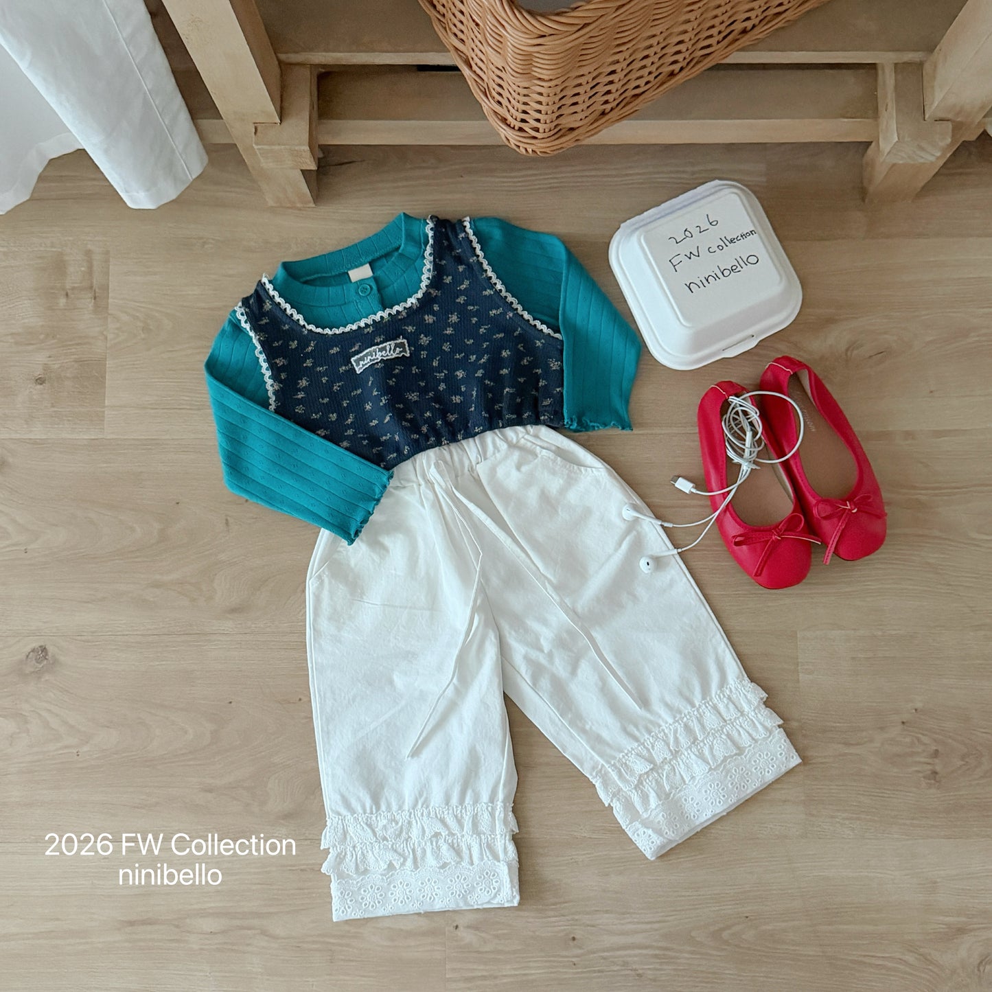 07.Melville Eyelet Cardigan
