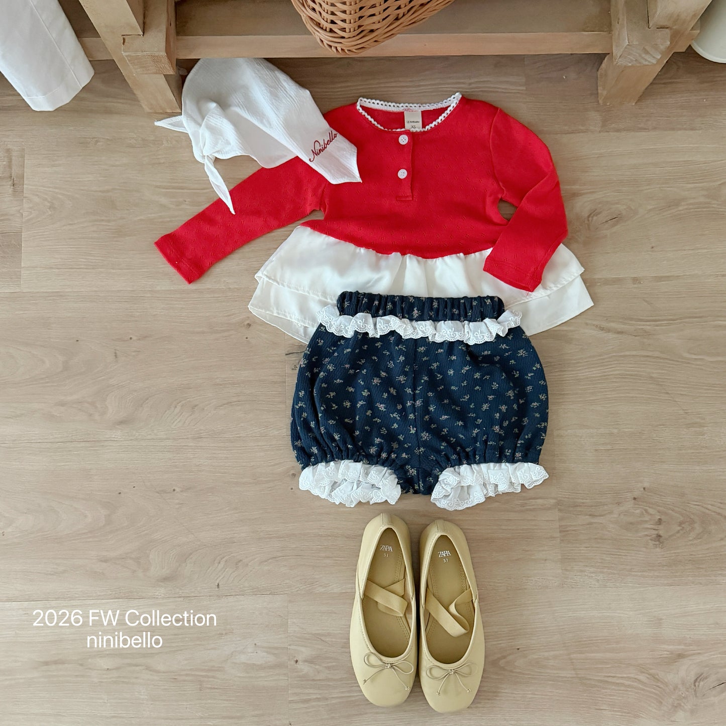 16.Eyelet Tulip Layered Top