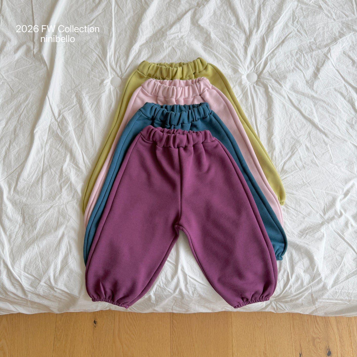 25.Betty Color Sweatpants