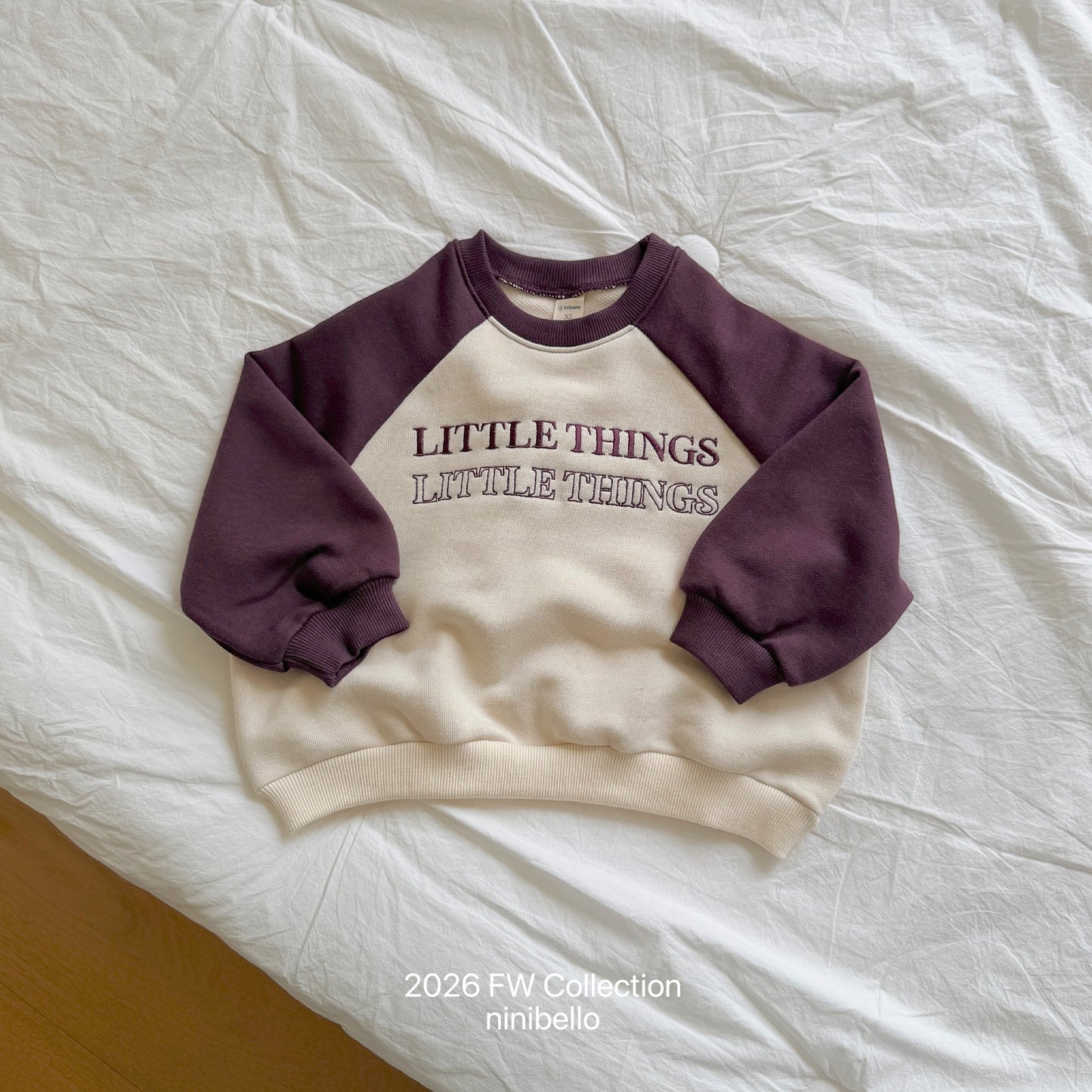 20.Little Raglan Sweatshirt