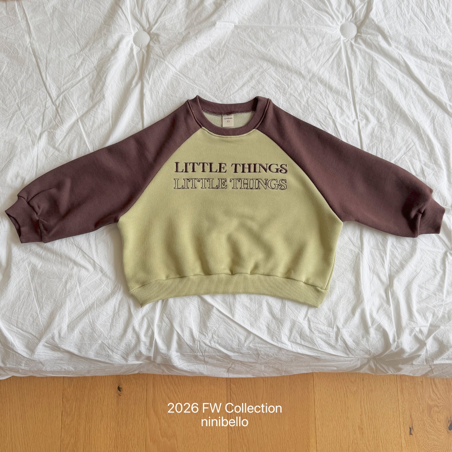20.Little Raglan Sweatshirt