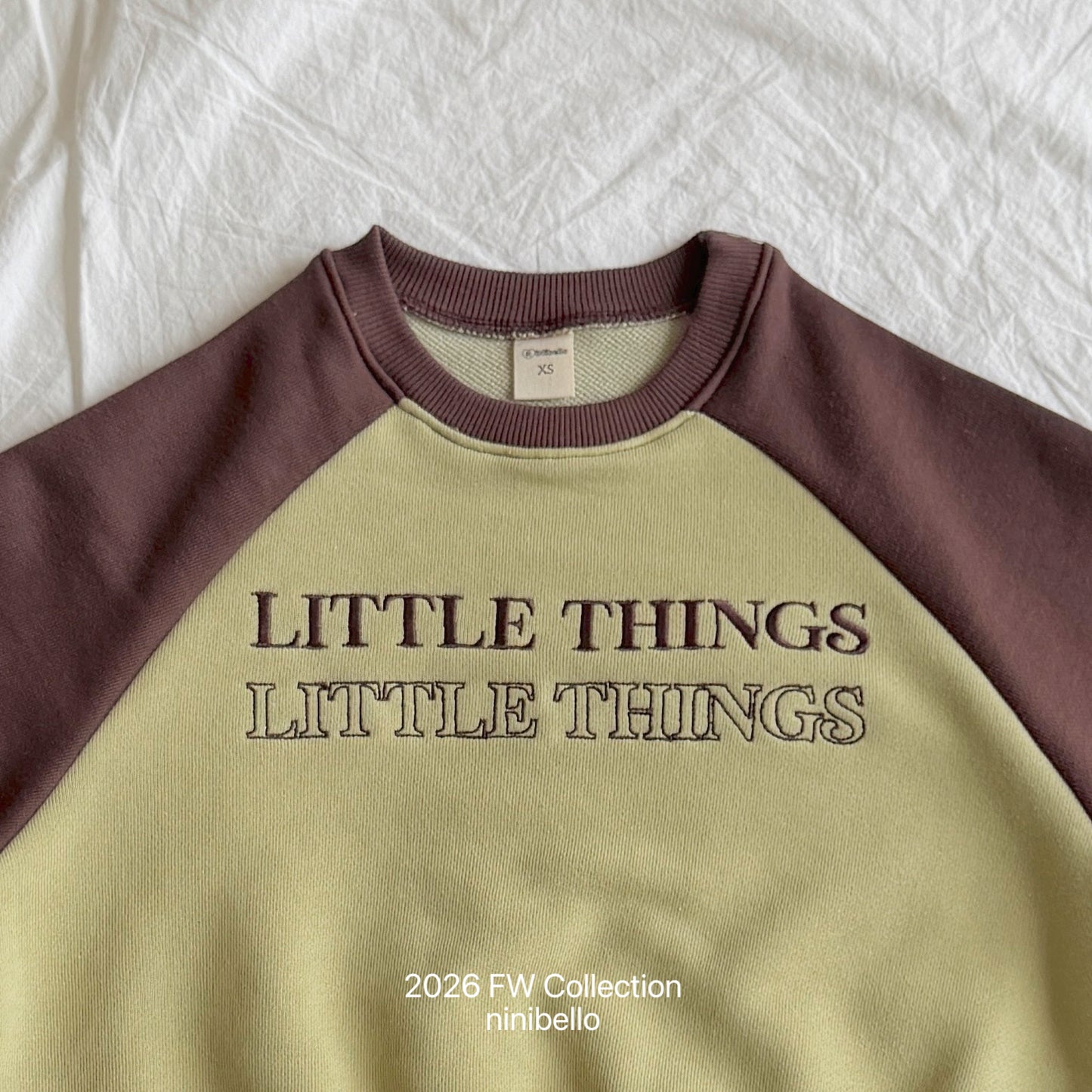 20.Little Raglan Sweatshirt