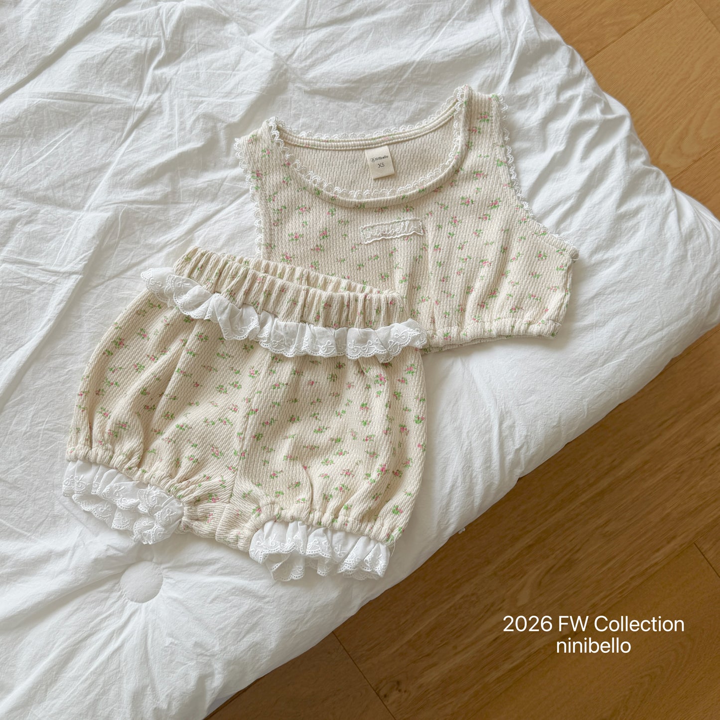 40.Loro Lace Bloomers