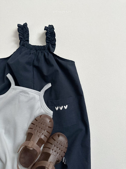 Peanut Sleeveless T-shirt | atomeme