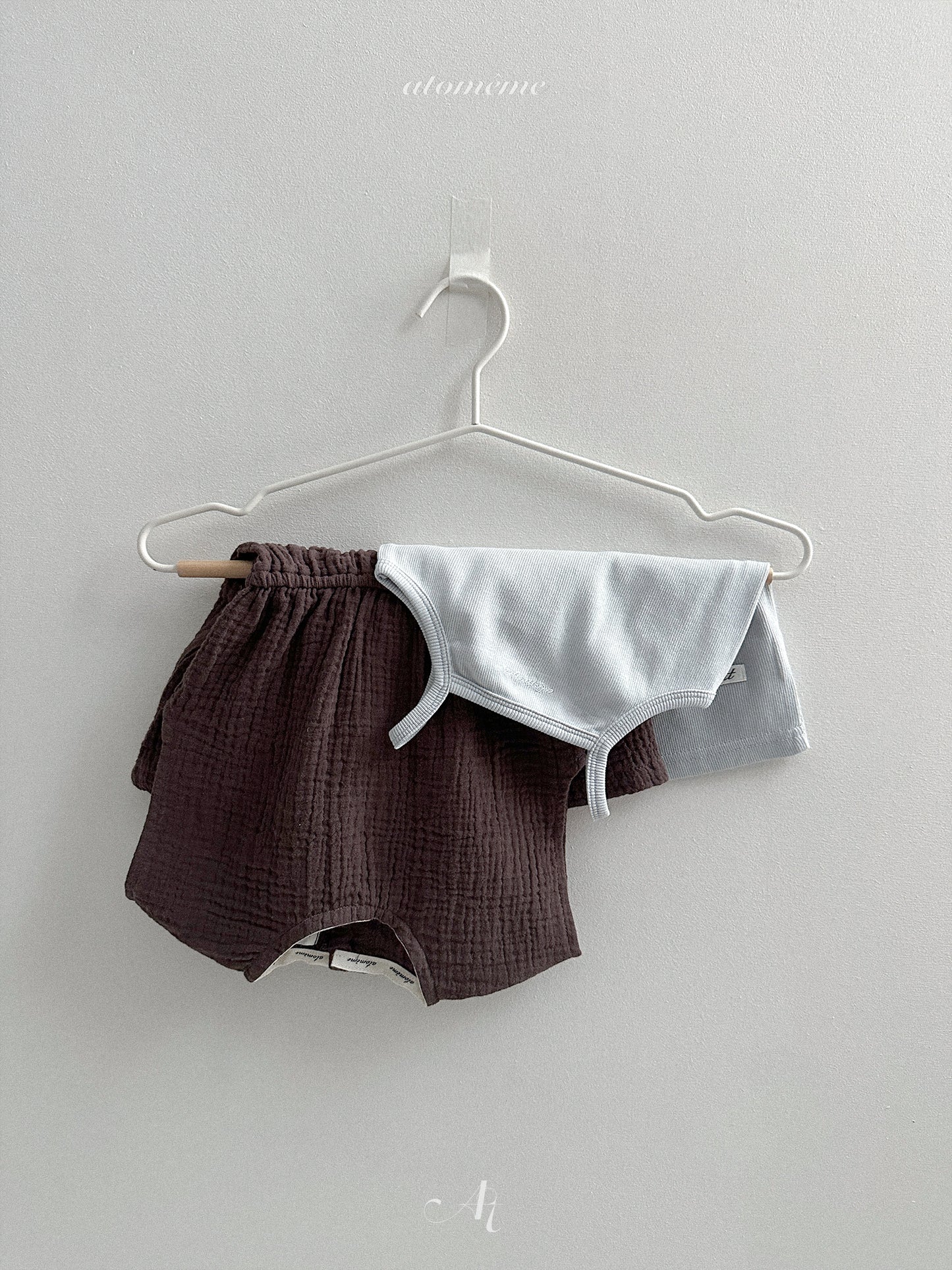 Peanut Sleeveless T-shirt | atomeme