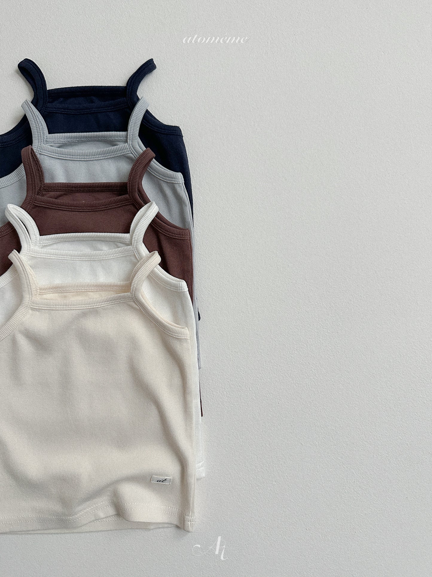Peanut Sleeveless T-shirt | atomeme