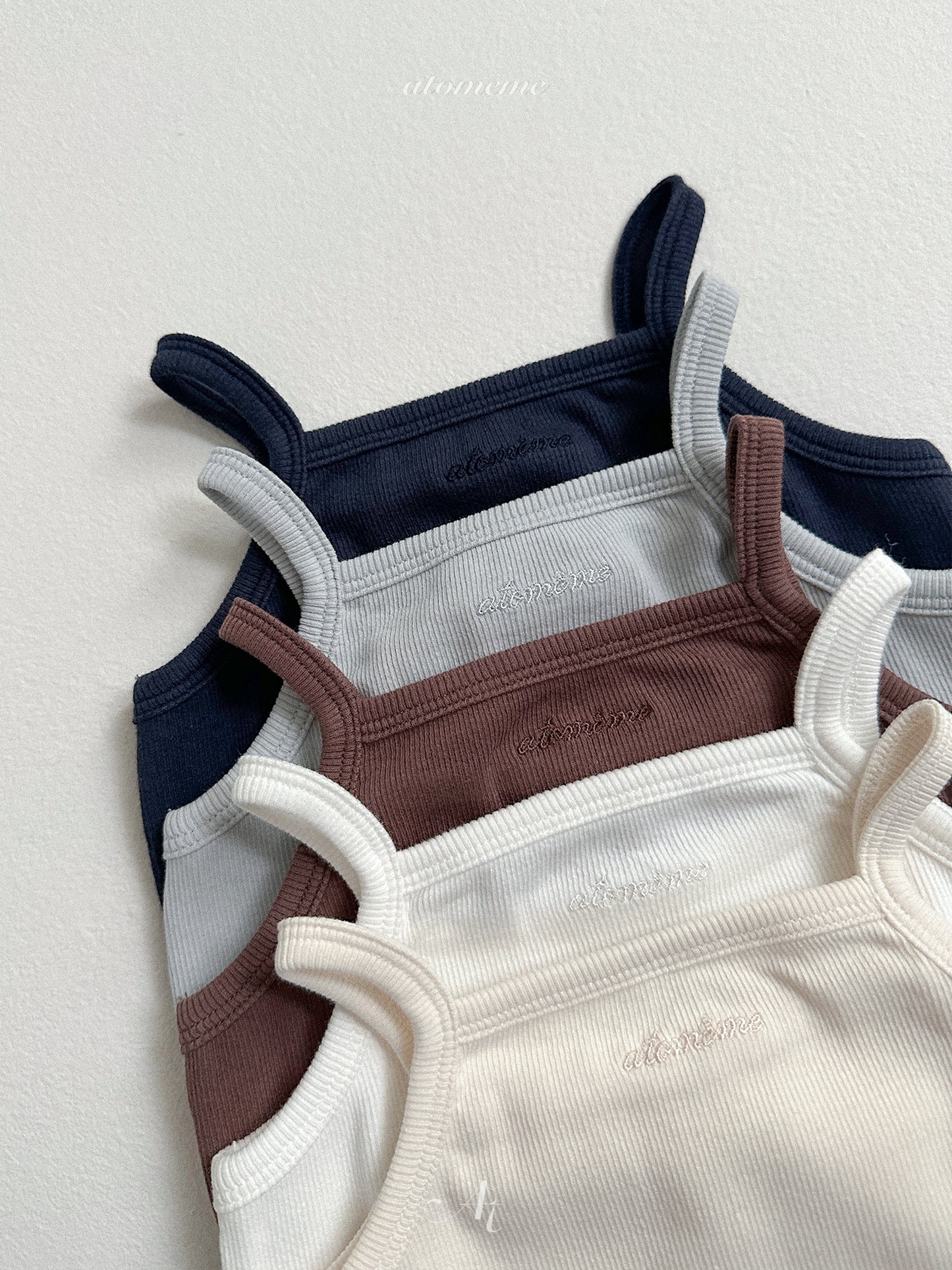 Peanut Sleeveless T-shirt | atomeme
