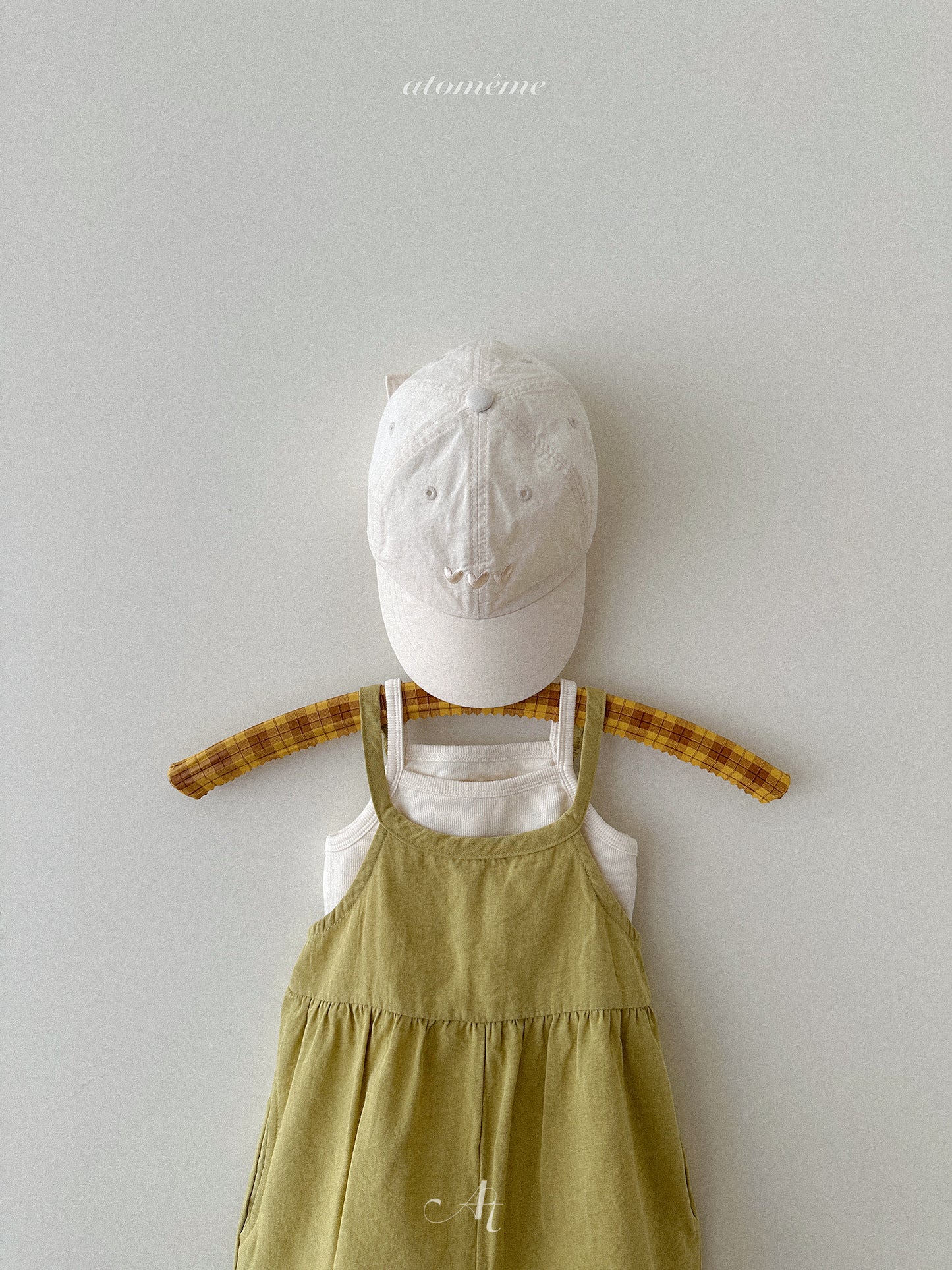 Peanut Sleeveless T-shirt | atomeme