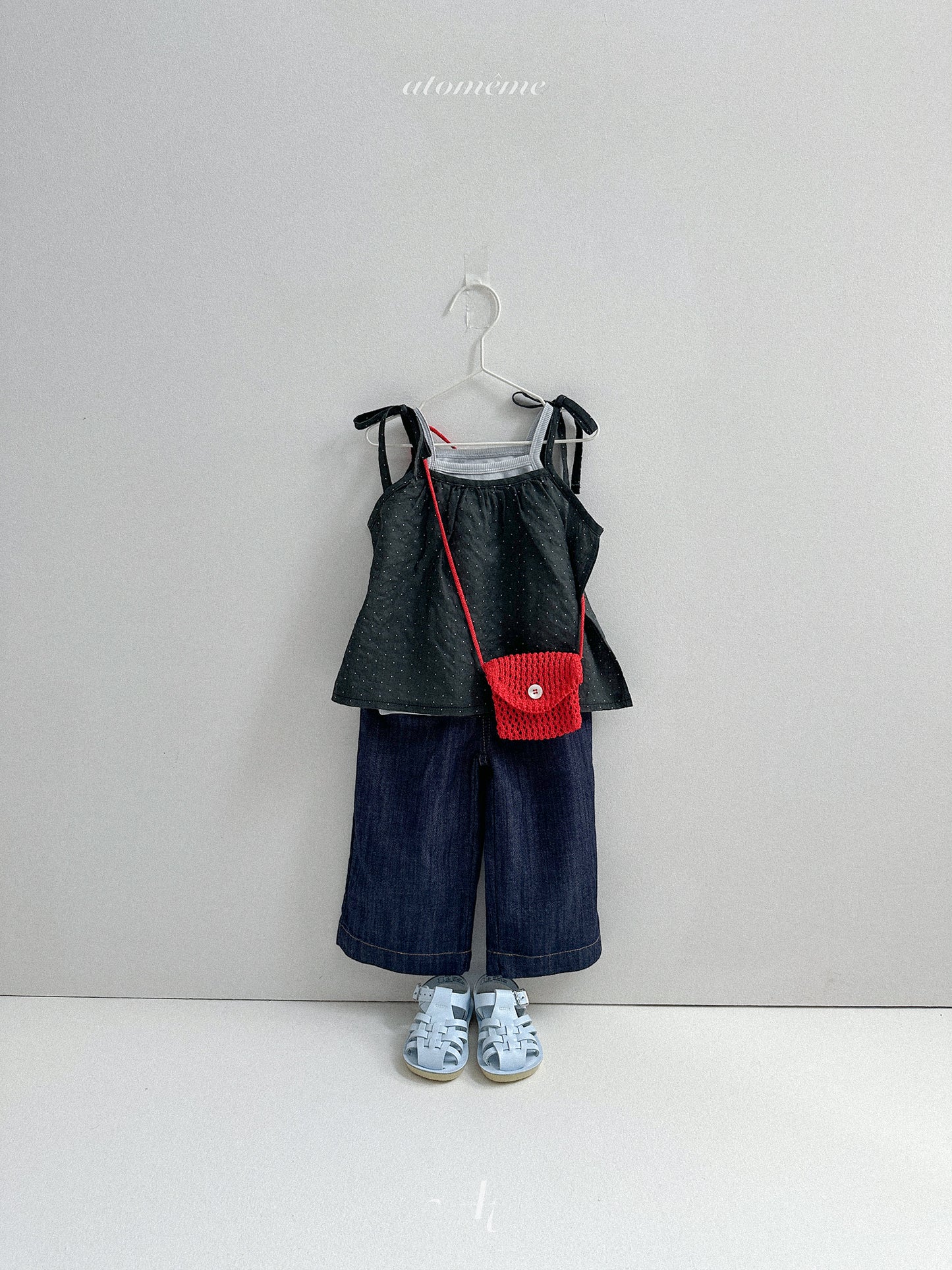 Peanut Sleeveless T-shirt | atomeme