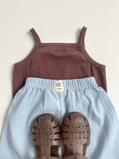 Peanut Sleeveless T-shirt | atomeme