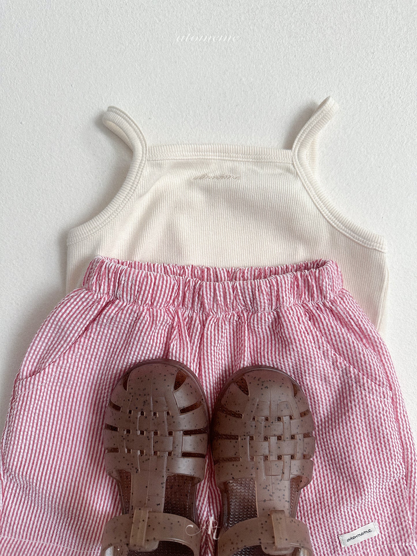 Peanut Sleeveless T-shirt | atomeme