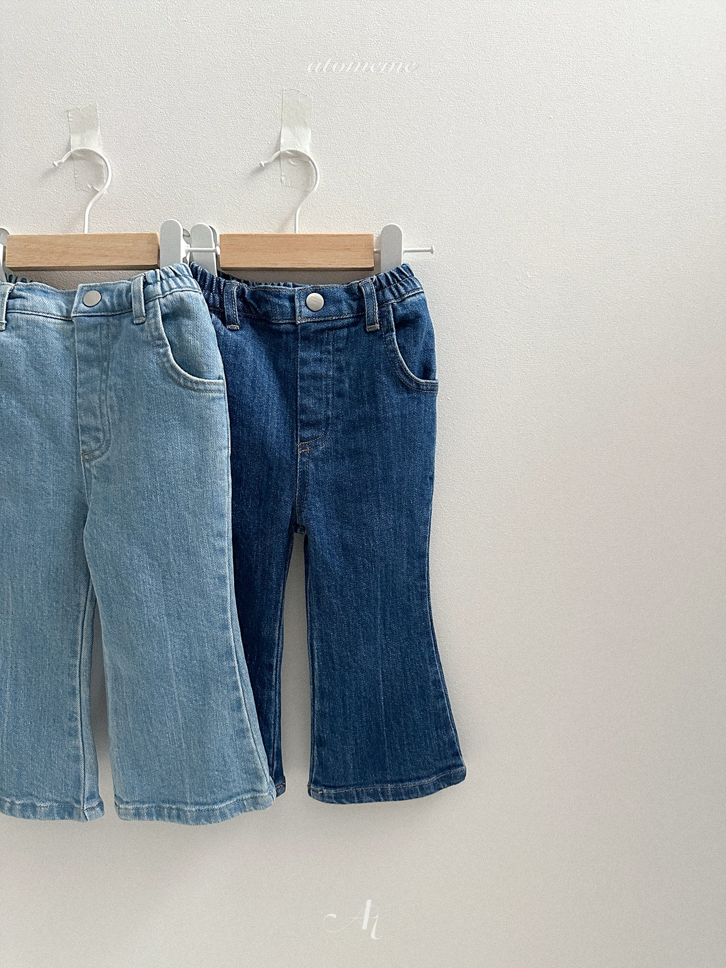 16.Berry Bootcut Denim