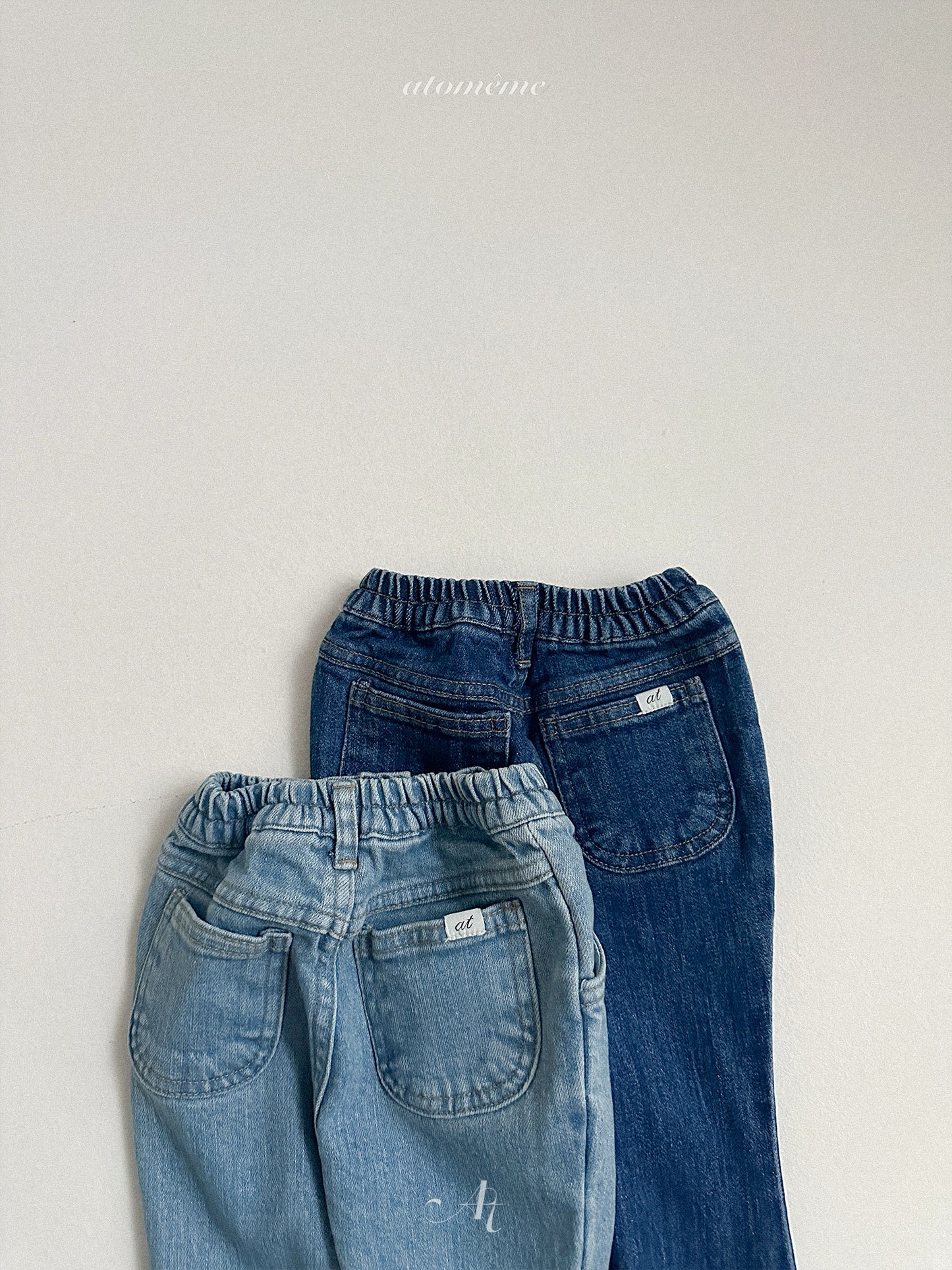 16.Berry Bootcut Denim