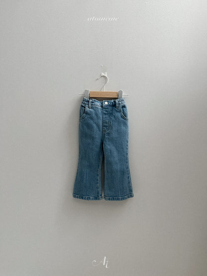 16.Berry Bootcut Denim