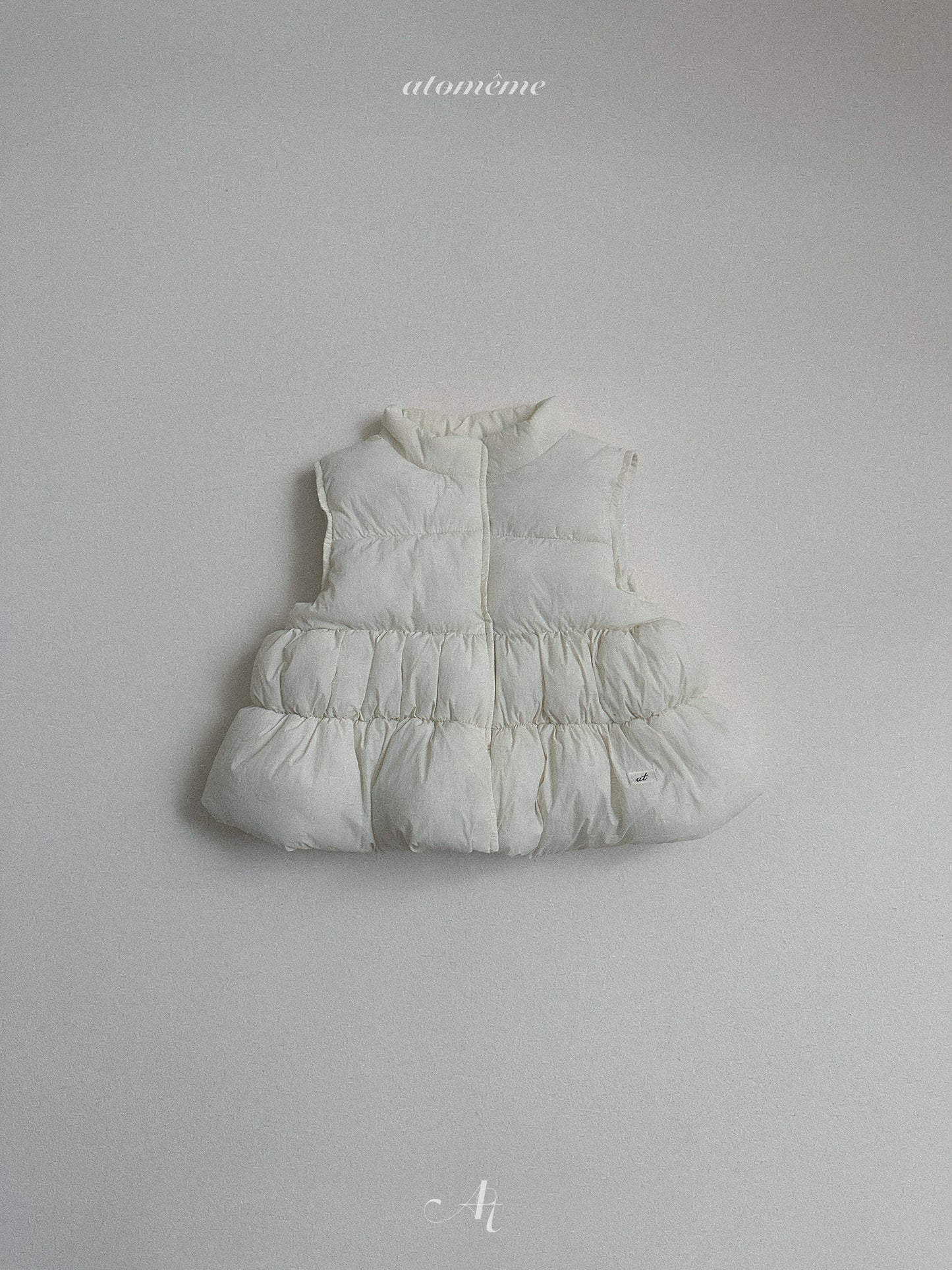 43.Poggle Padded Vest