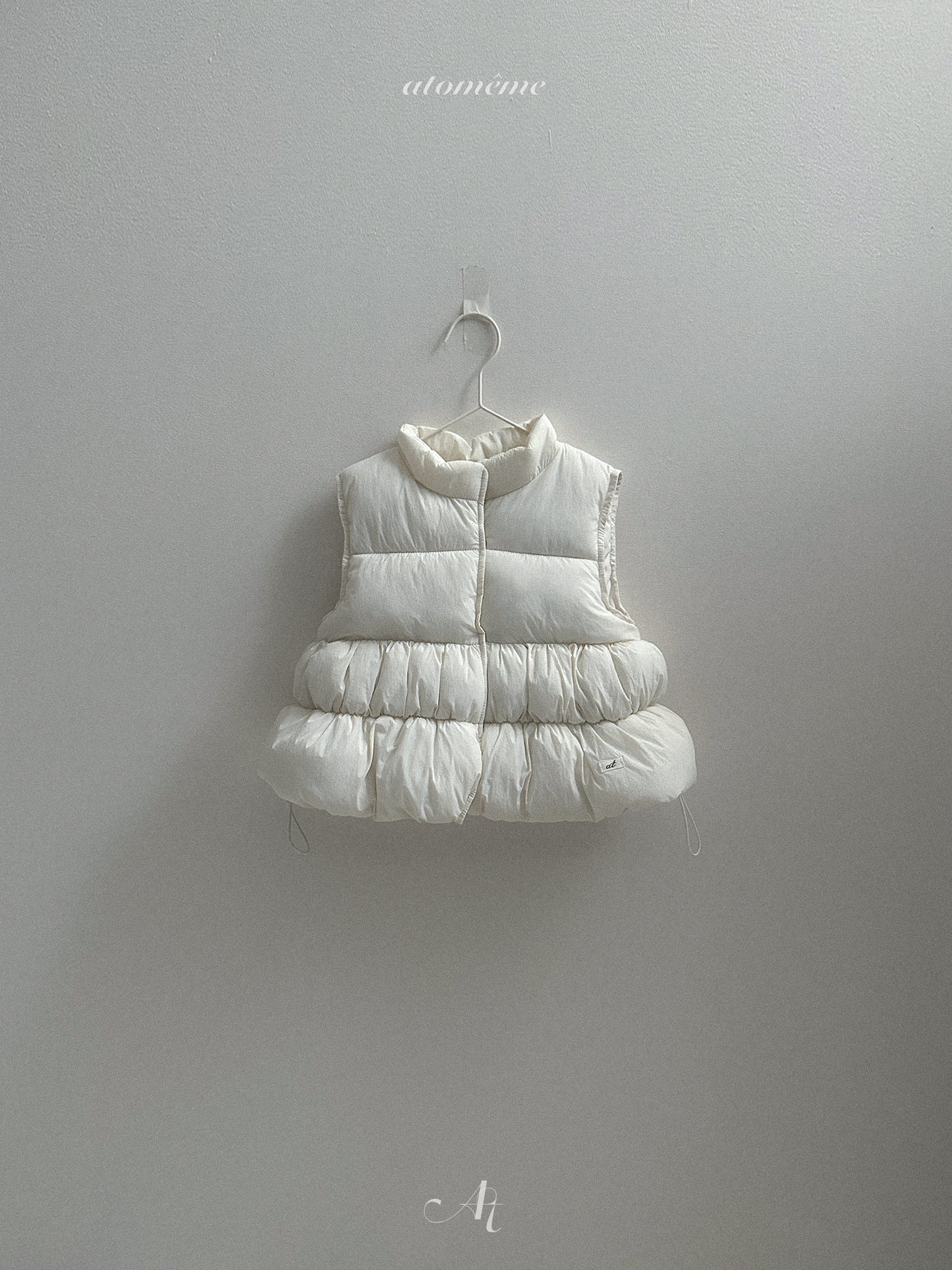 43.Poggle Padded Vest