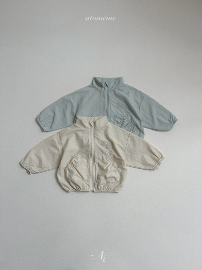 38.Windy Jacket