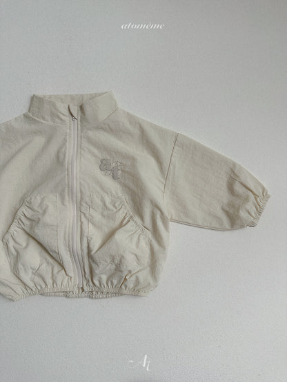 38.Windy Jacket