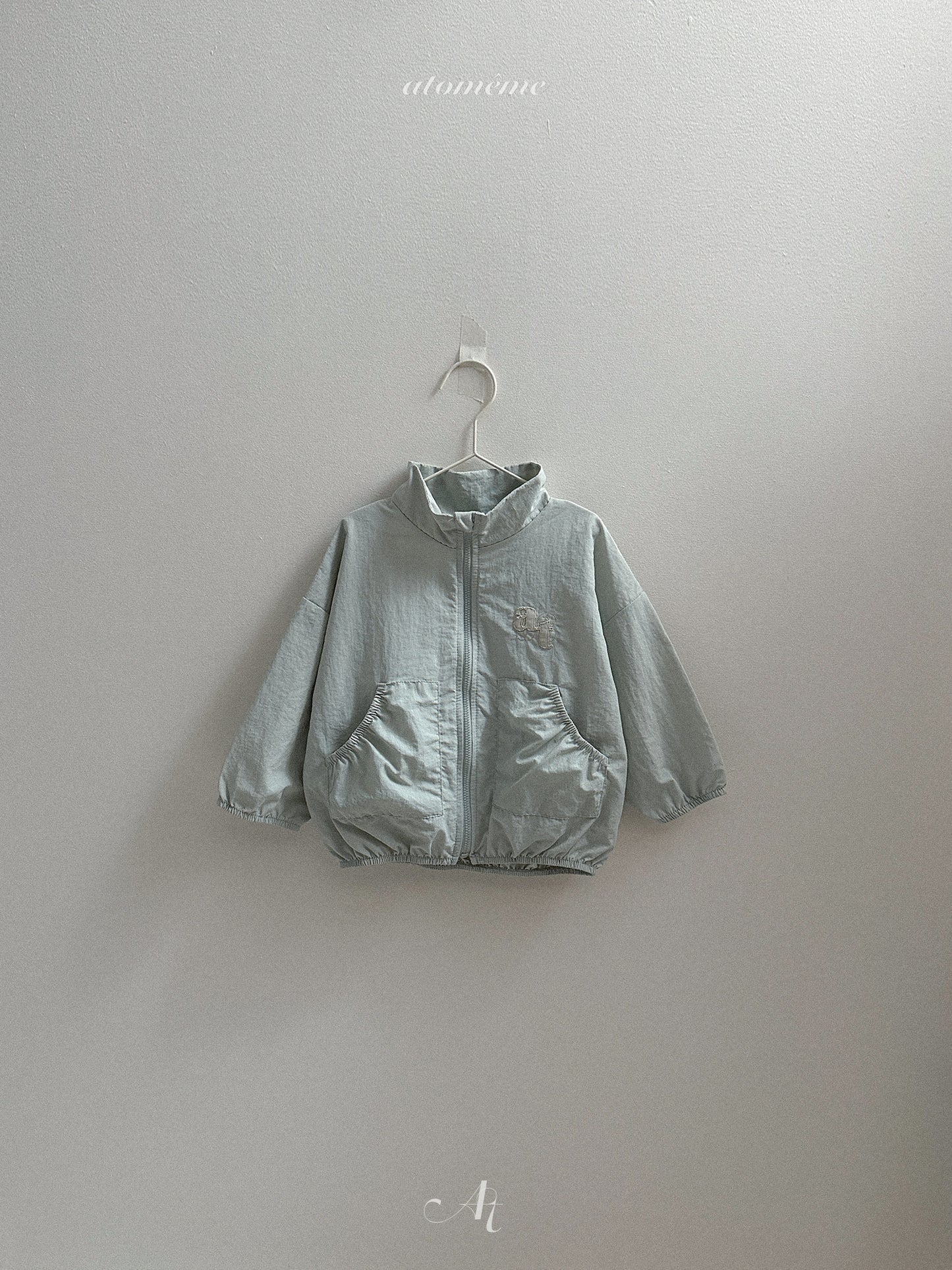 38.Windy Jacket