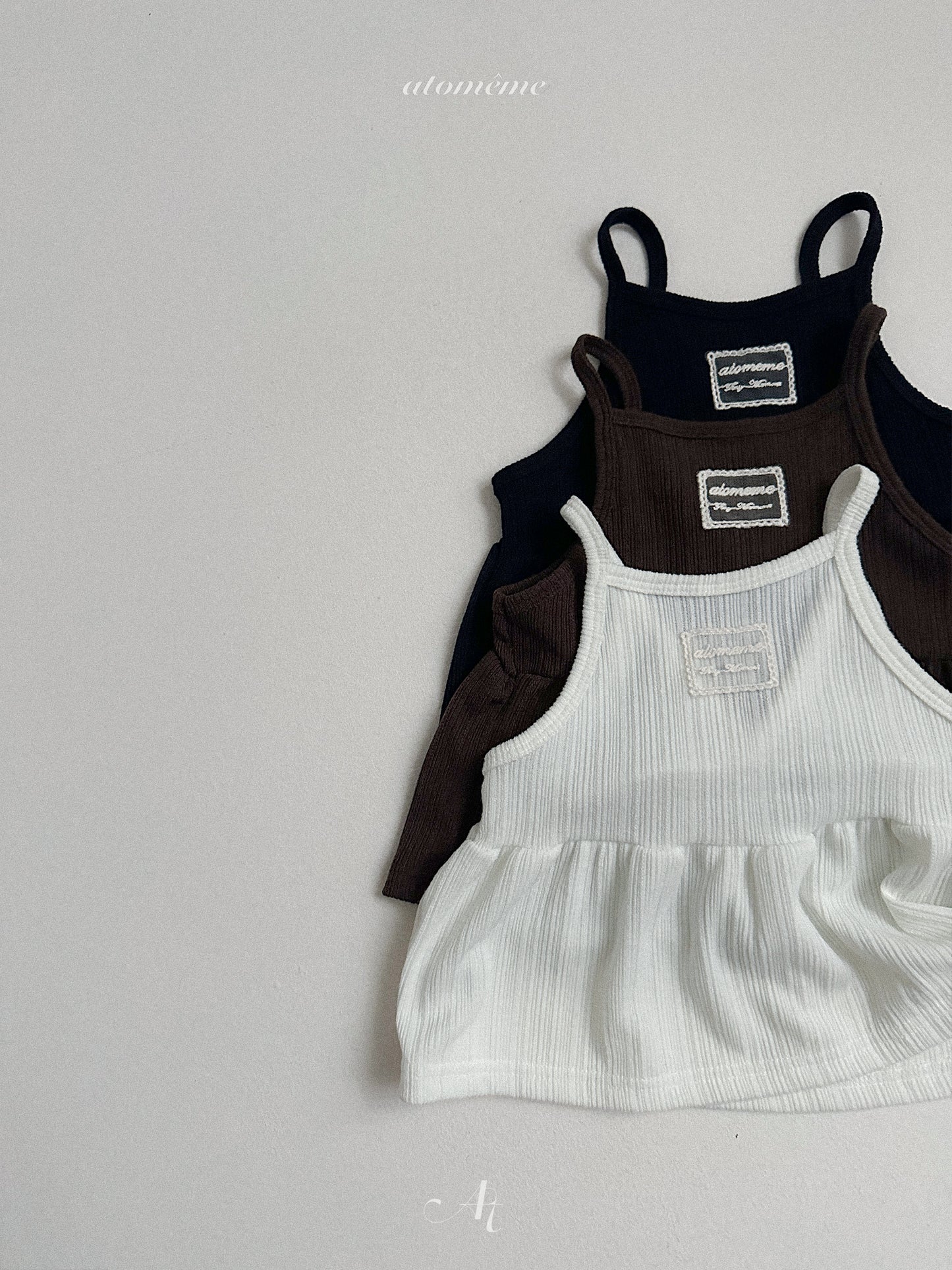 29.Clay Bustier