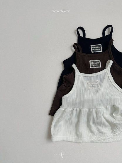 29.Clay Bustier