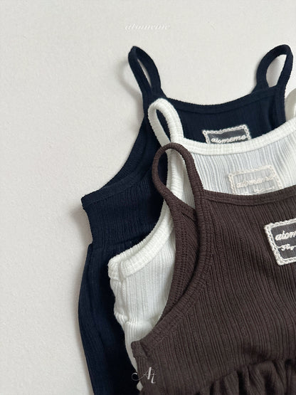 29.Clay Bustier