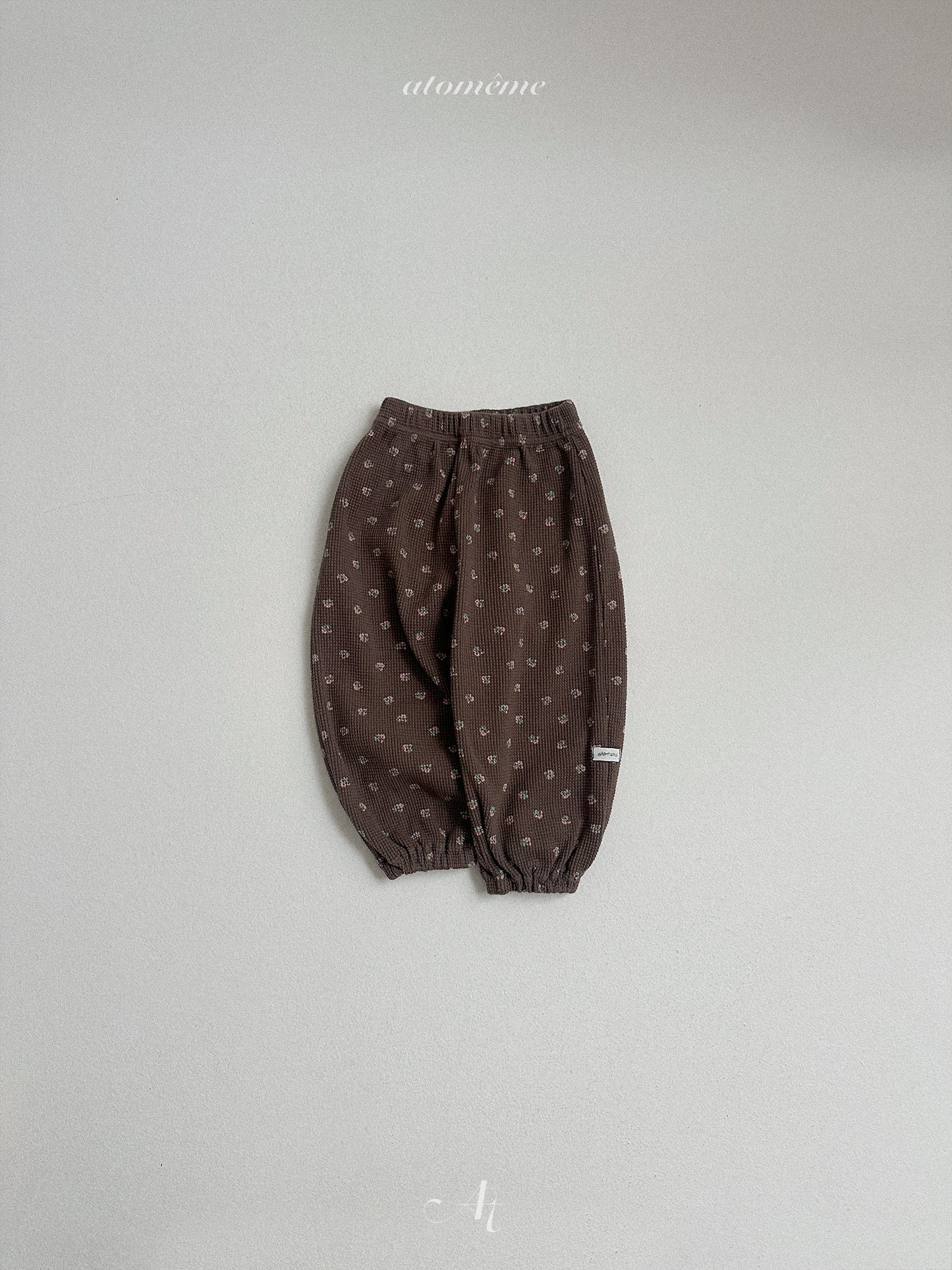 20.Latte Pants