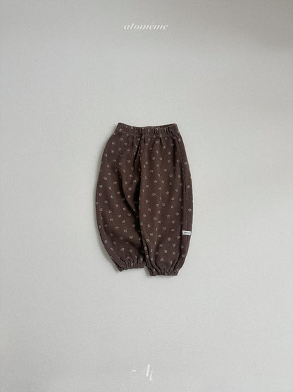 20.Latte Pants