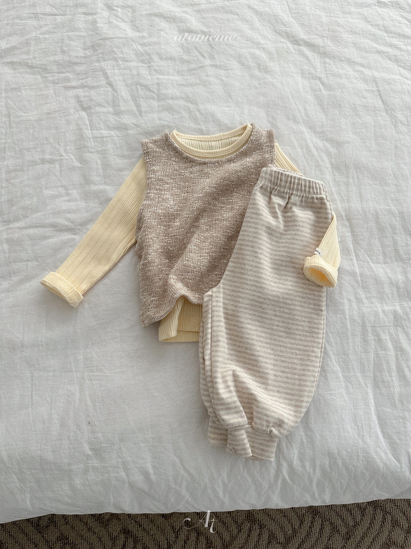 07.Bunny Stripe Pants