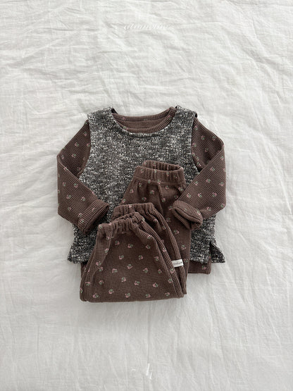 19.Latte T-Shirt