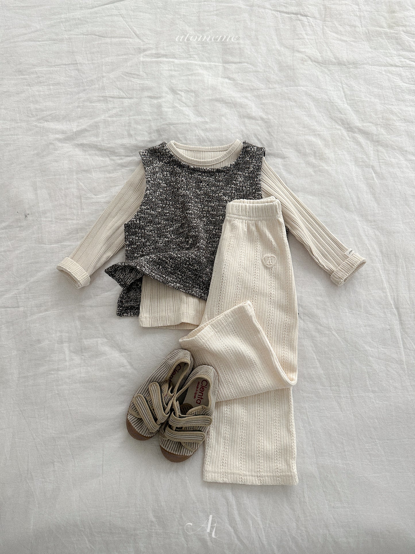 40.Nut Wool Vest