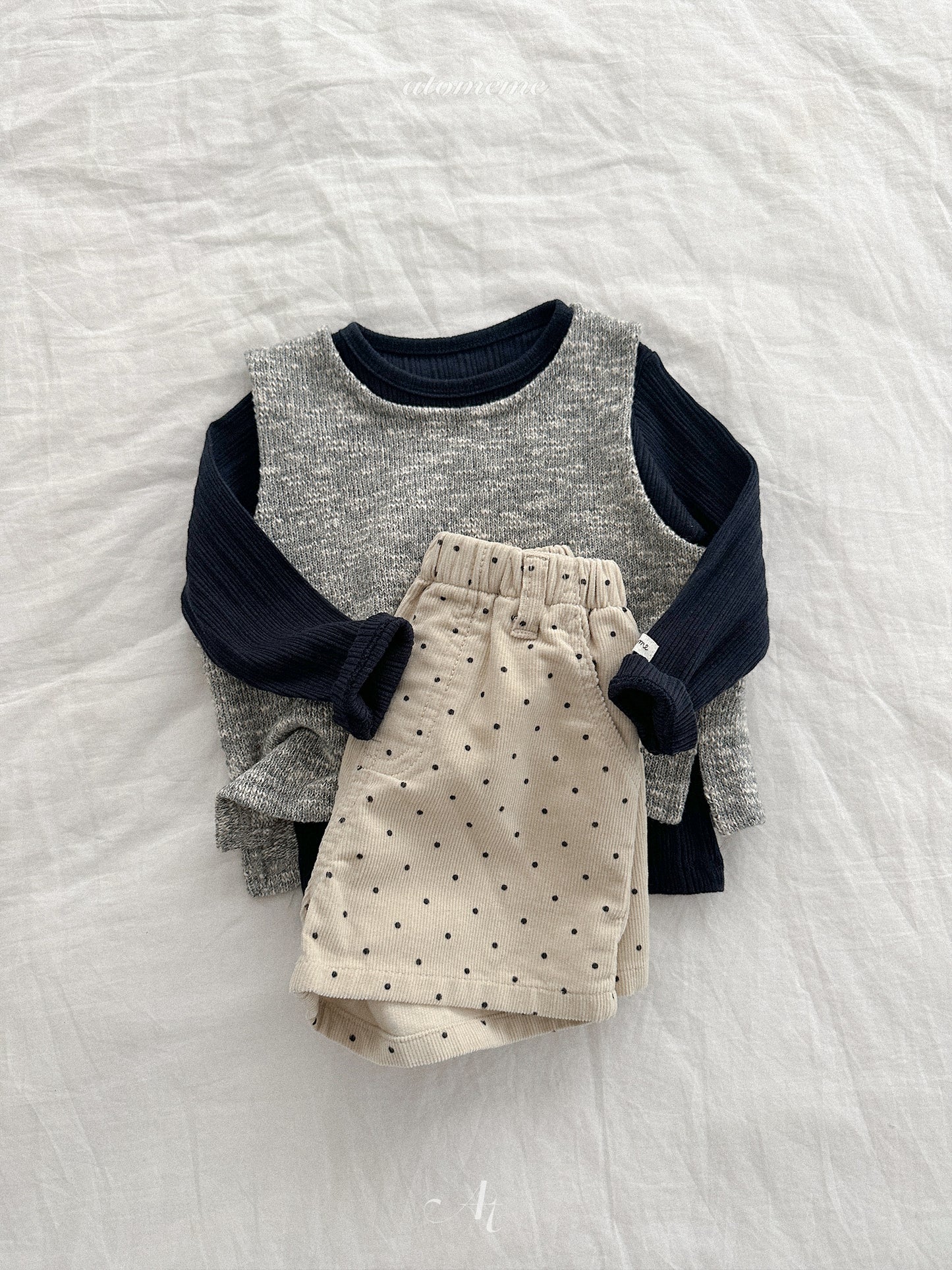 40.Nut Wool Vest