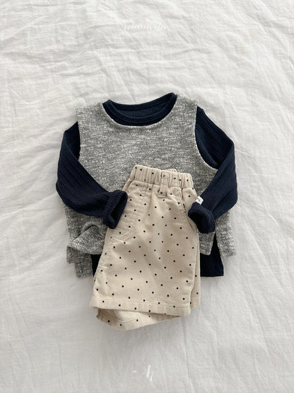 21.Dot Corduroy Pants