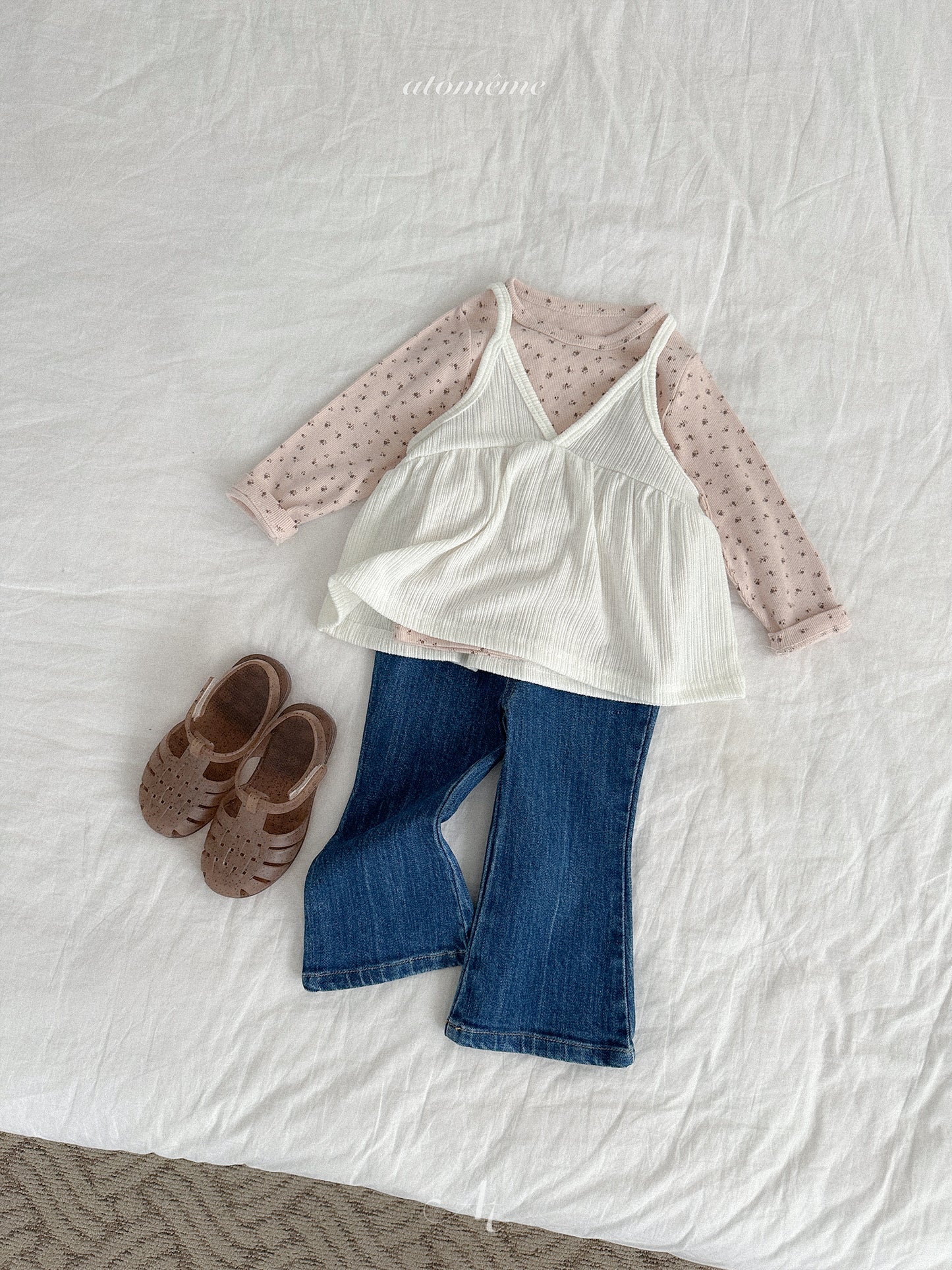 29.Clay Bustier