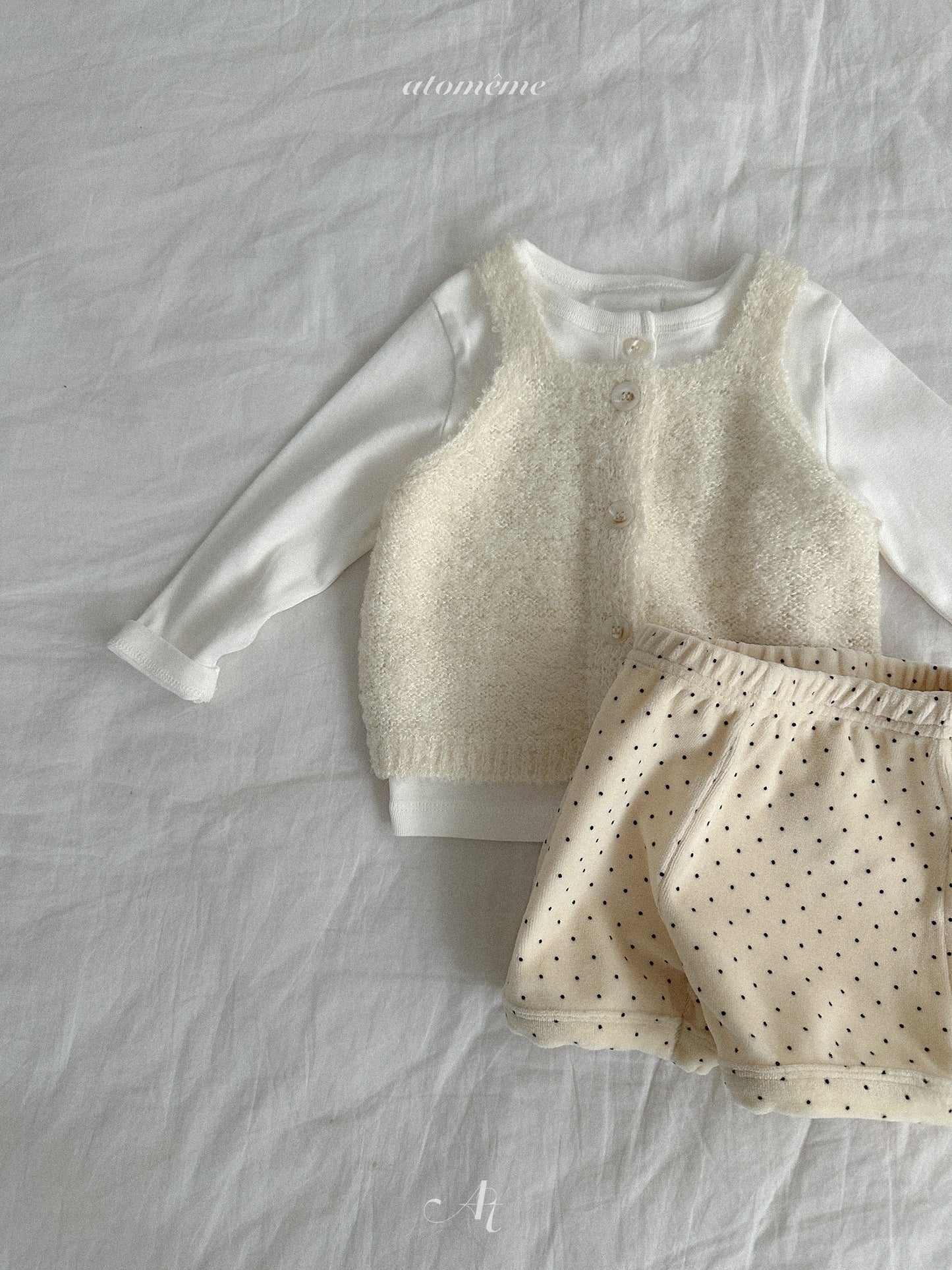41.Ecru Knit Vest