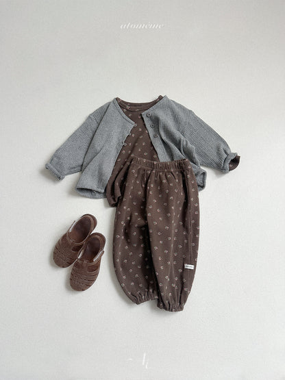 20.Latte Pants