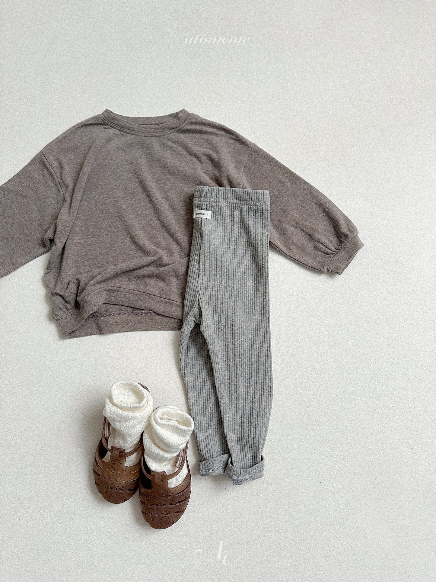 06.Milky Rib Leggings