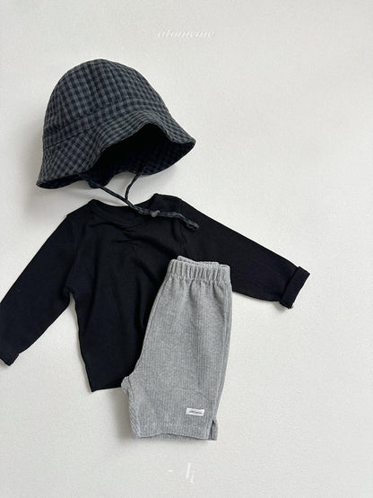 47.Acorn Bucket Hat