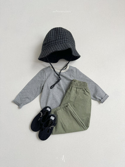 47.Acorn Bucket Hat