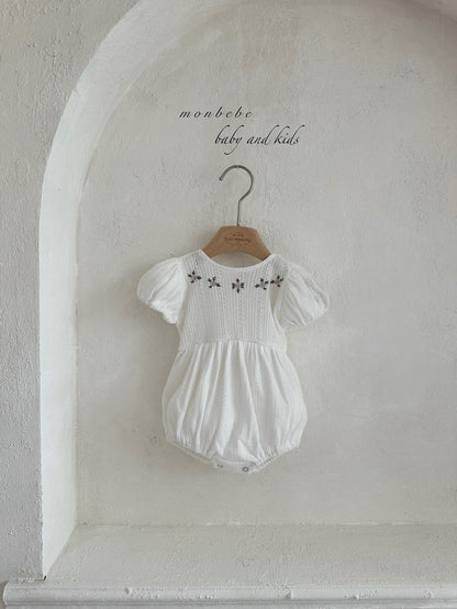【期間限定 PRE-ODER】8.Lea Embroidery Suit