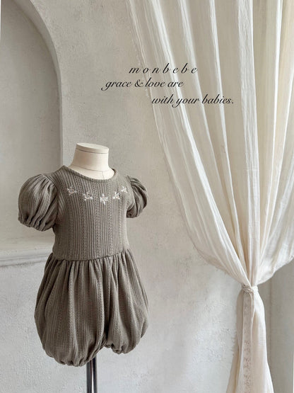 【期間限定 PRE-ODER】7.Lea Embroidery Suit (Kids)