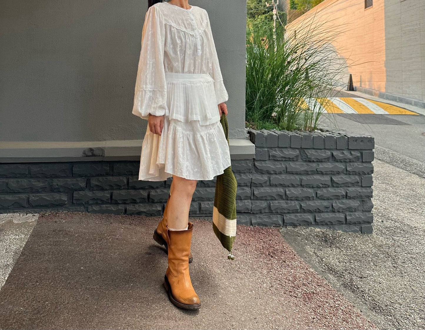 【PRE-ODER〆8.9(sun)】01. Layered Pleated Apron (Adult) | monbebe