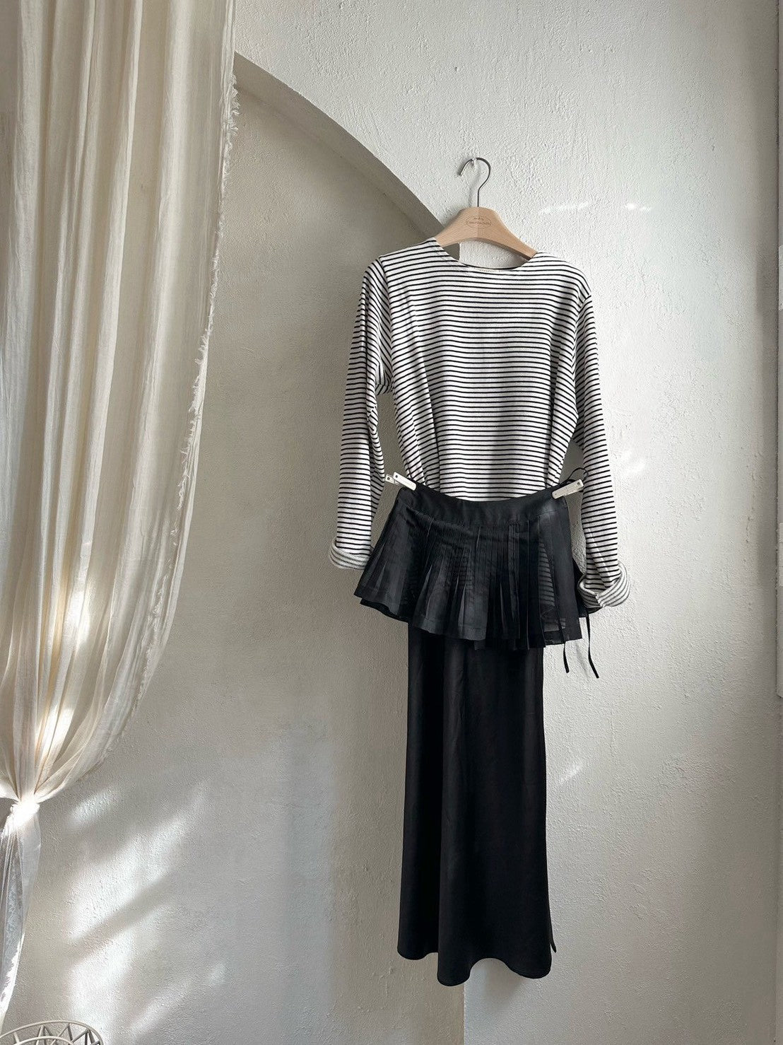 【PRE-ODER〆8.9(sun)】01. Layered Pleated Apron (Adult) | monbebe