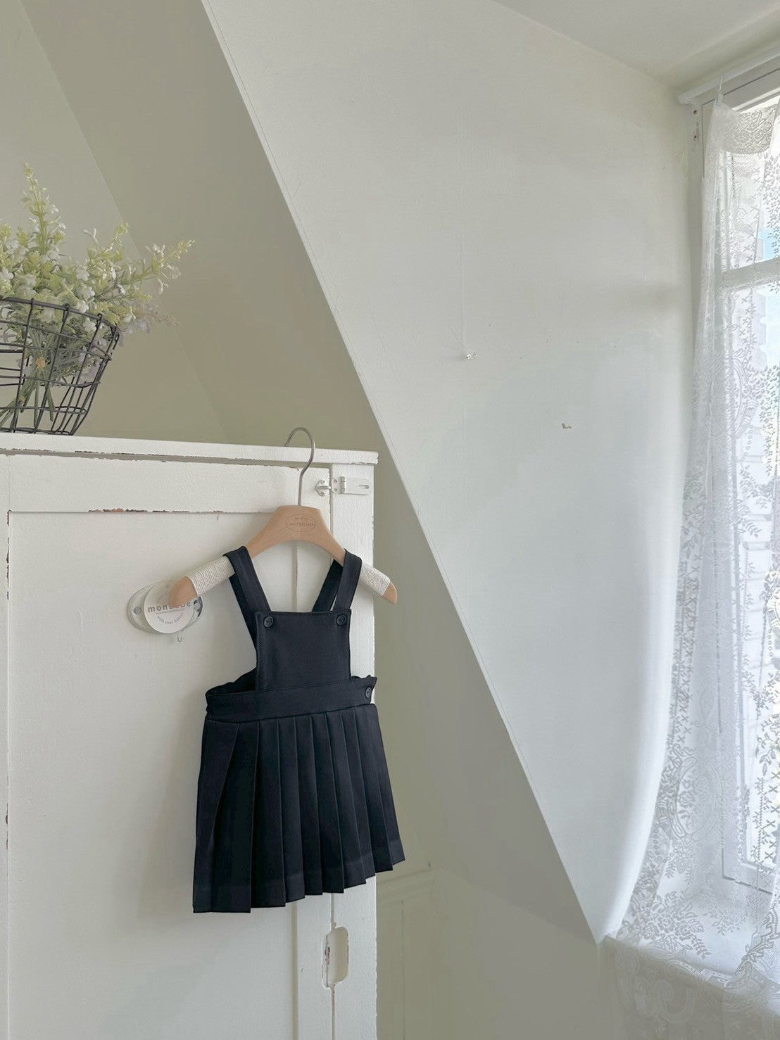 【PRE-ODER〆8.9(sun)】41. Louis Pleated Suspender Skirt | monbebe