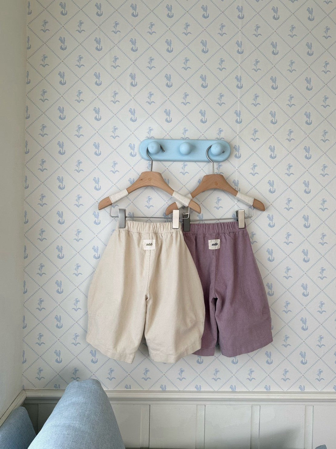 【PRE-ODER〆8.9(sun)】27. Dart Barrel-Fit Pants | monbebe