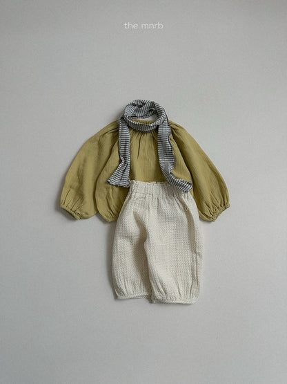 15.Balloon Blouse